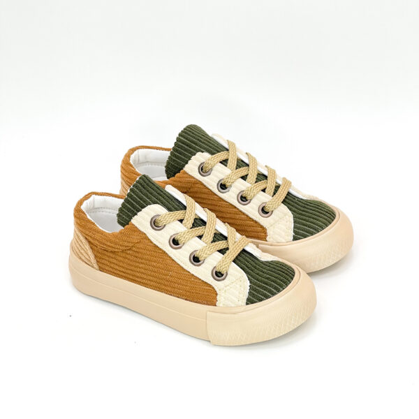 سنيكر تيكا ألوان زيتي \ هافان _ Tika sneaker olive green \ havana colors