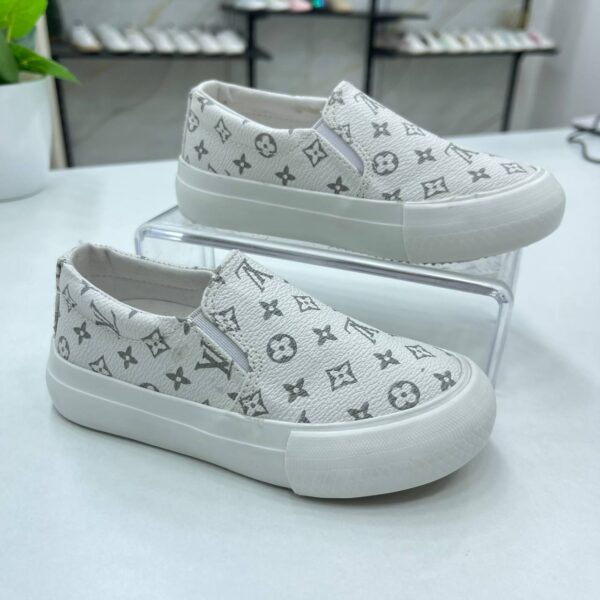 ⁦بانس LV أبيض _ Pance White LV⁩ - الصورة ⁦3⁩