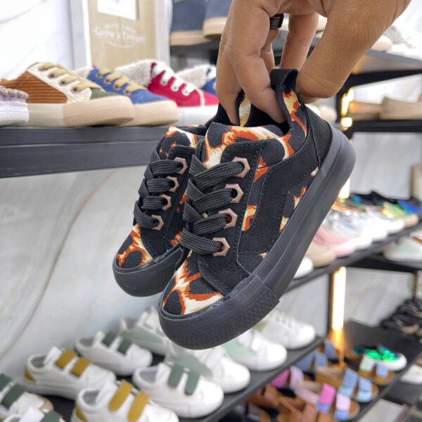 ⁦سنيكر عكاز تايجر أسود - Sneakers Ajaz⁩ - الصورة ⁦3⁩