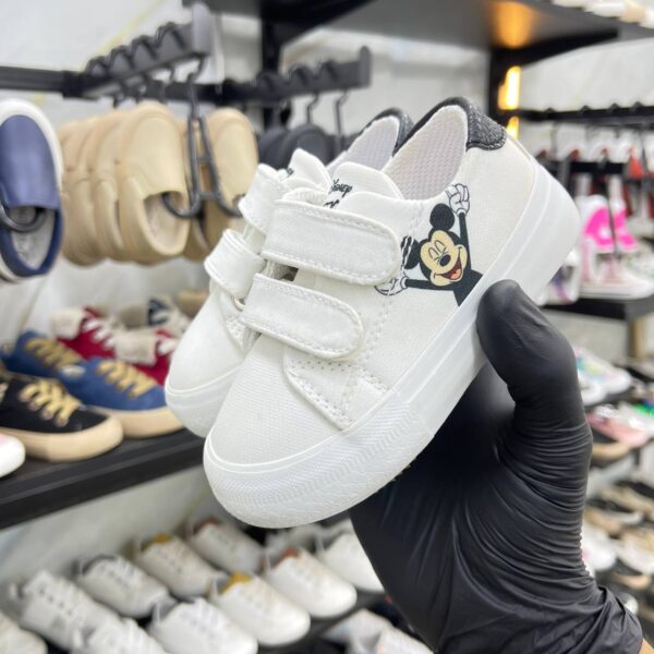 ⁦كوتش طباعة ميكي _ Mickey sneaker⁩ - الصورة ⁦3⁩