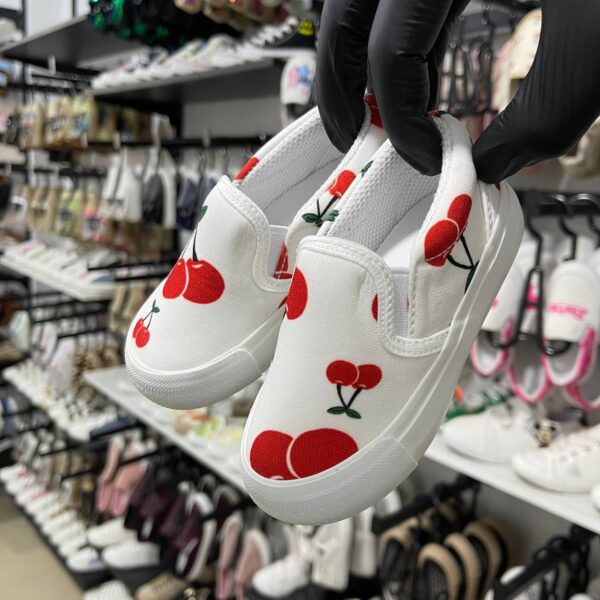 ⁦بانس طباعة كريز – Vans Cherry⁩ - الصورة ⁦2⁩