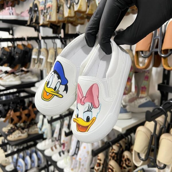 ⁦بانس Ta بطوط ابيض _ Donald Duck 🦆 Vans⁩ - الصورة ⁦2⁩