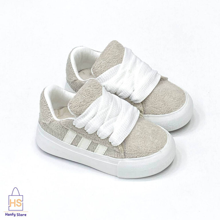 photo_5818976135809797429_y