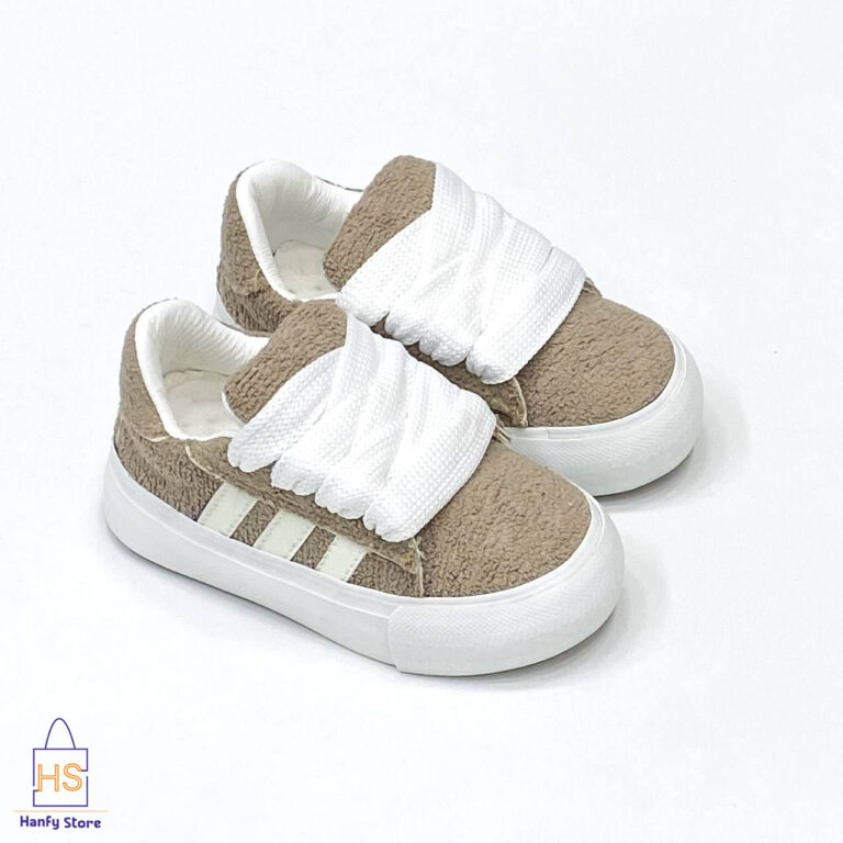 photo_5818976135809797430_y