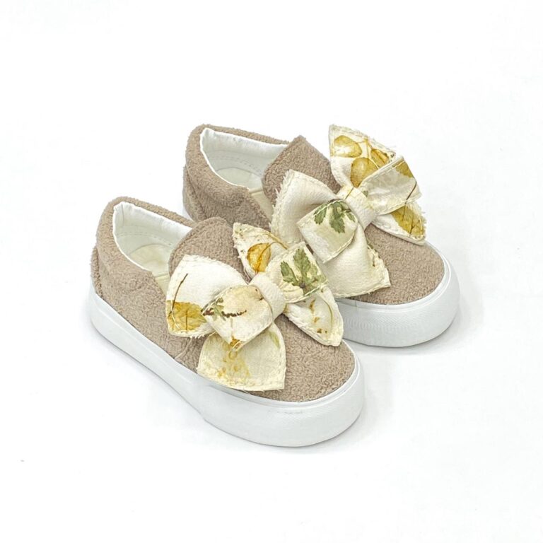 photo_5825942207691689426_y