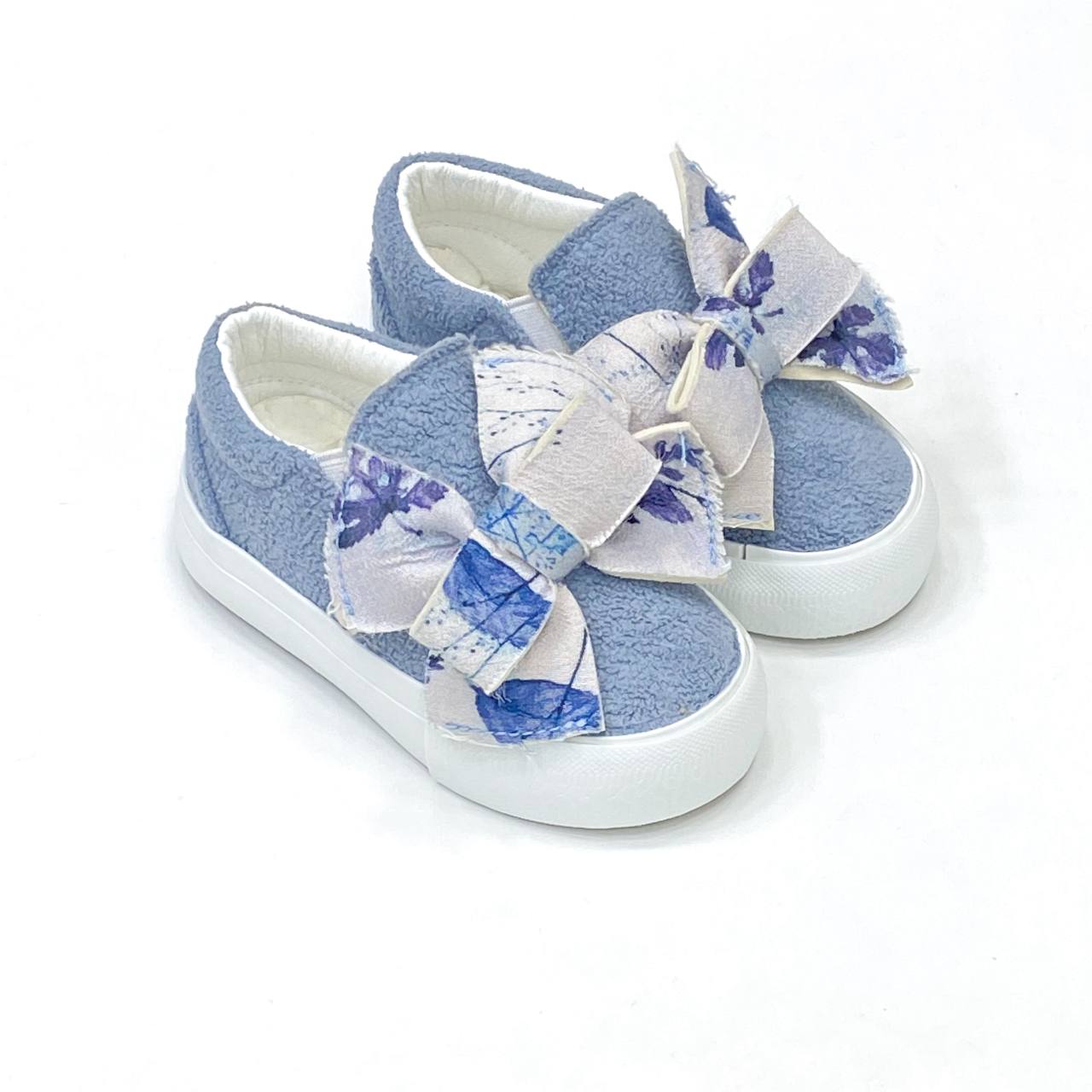 بانس V-20 فيونكه تركواز _ Vans with a Bow 🎀