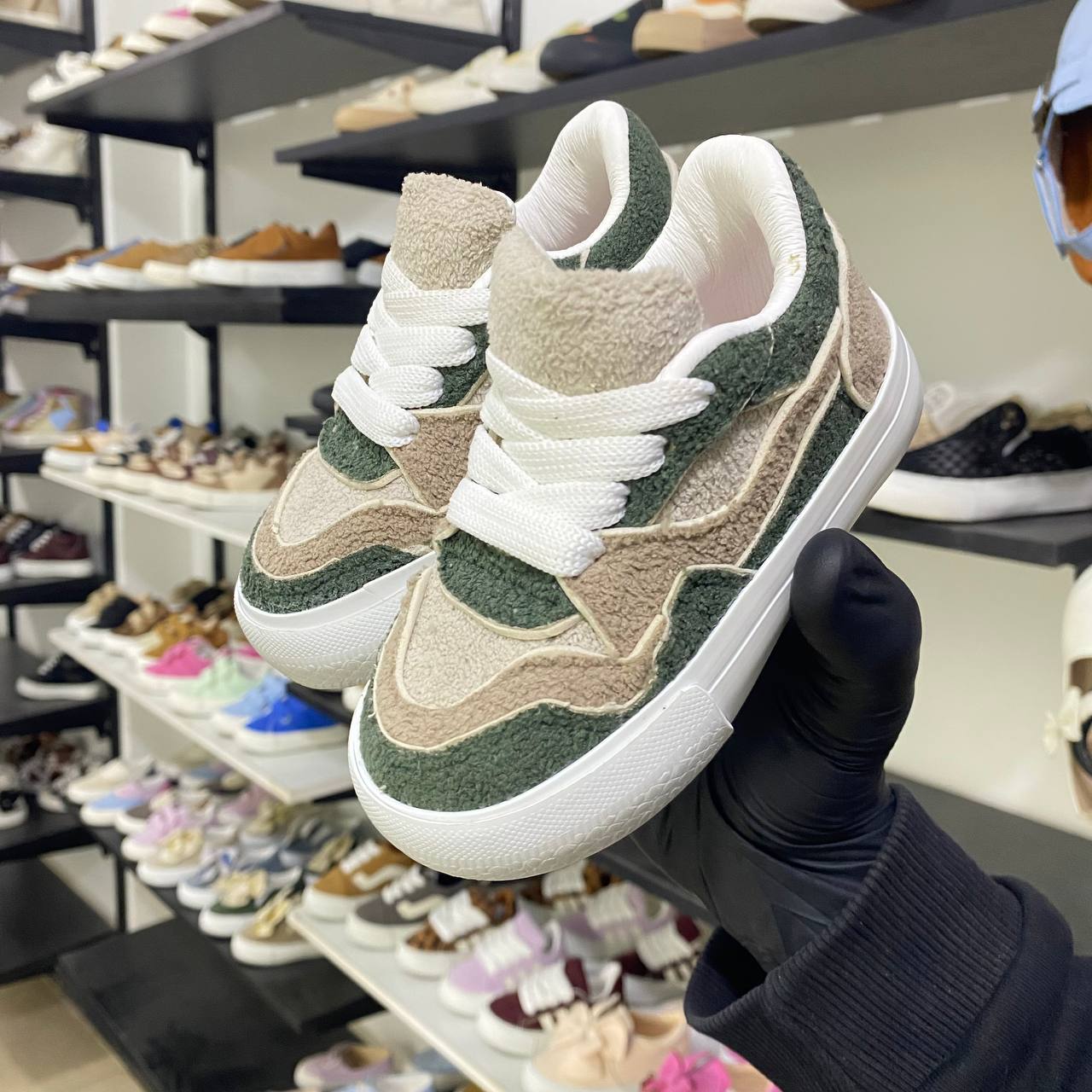 كوتش 490 زيتي في بيج (v-20) _ v 20 - الصورة 3