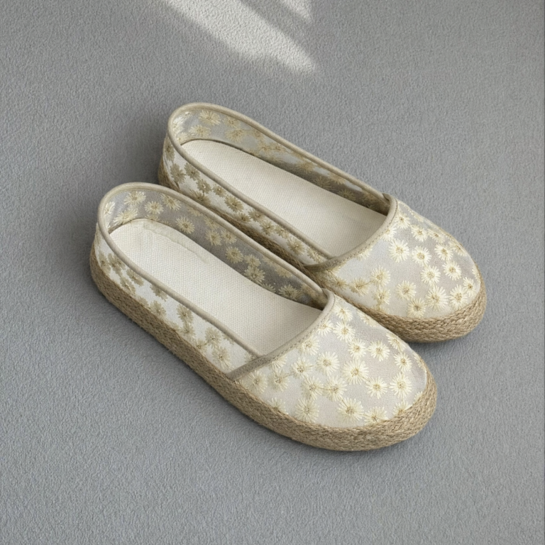 beige_shoes_square