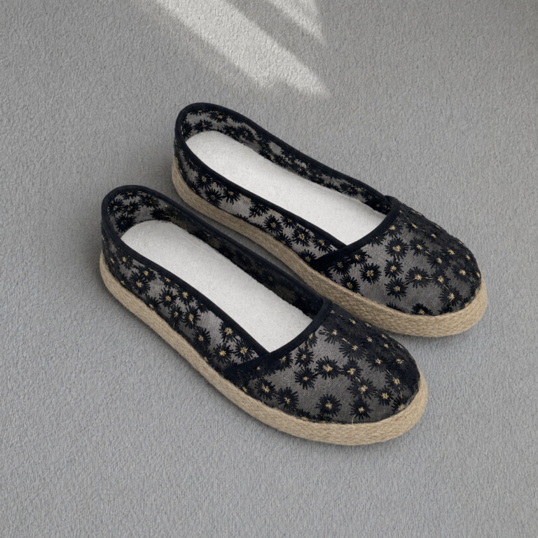 black_shoes_square